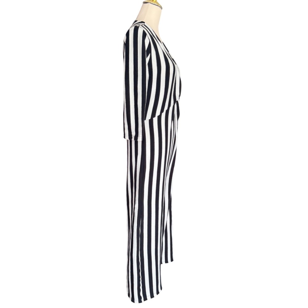 Lea & Viola Black White Striped Wide Leg Jumpsuit Twist Front V Neck Size Large - Picture 4 of 13